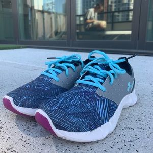 NWOT Under Armour Running Shoes